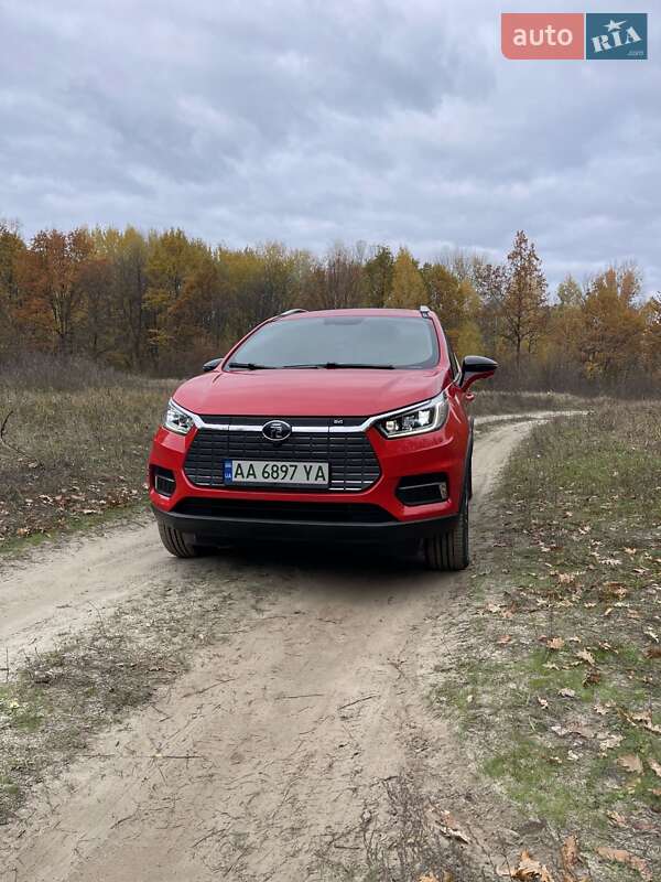 Внедорожник / Кроссовер BYD Yuan 2019 в Гадяче