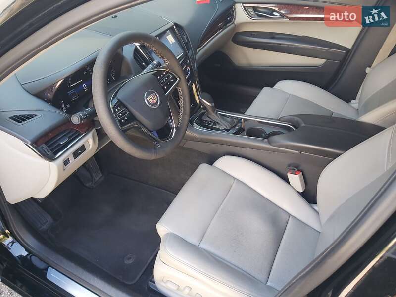 Седан Cadillac ATS 2013 в Жовтих Водах