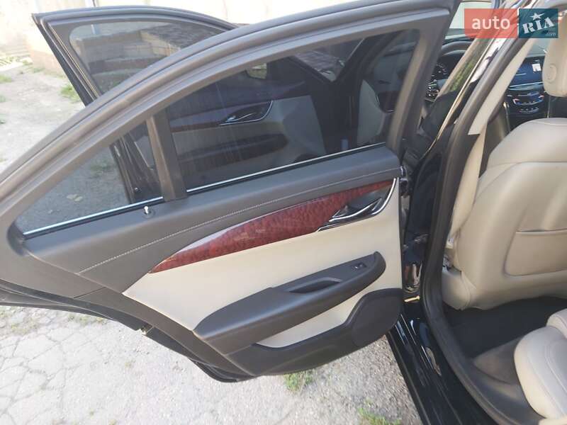Седан Cadillac ATS 2013 в Жовтих Водах