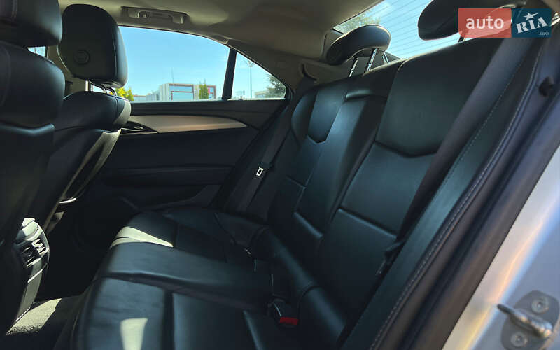 Седан Cadillac ATS 2015 в Львові