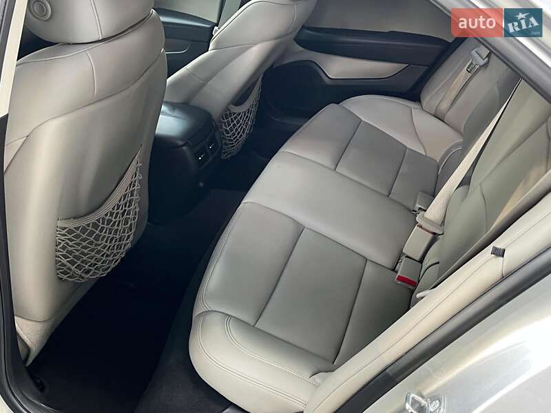 Седан Cadillac ATS 2016 в Киеве