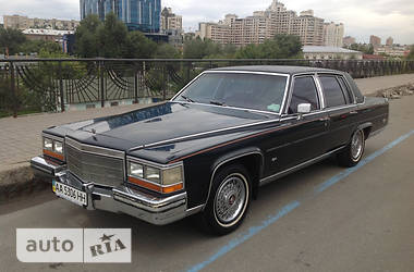 Седан Cadillac Brougham 1988 в 