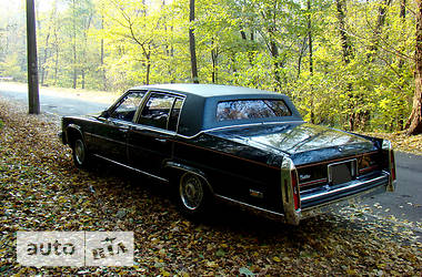 Седан Cadillac Brougham 1988 в 