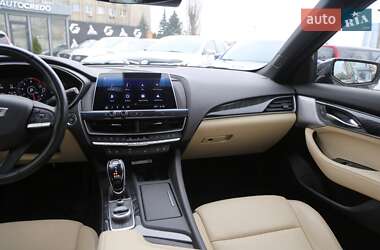 Седан Cadillac CT5 2020 в 
