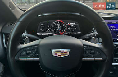 Седан Cadillac CT5 2022 в 