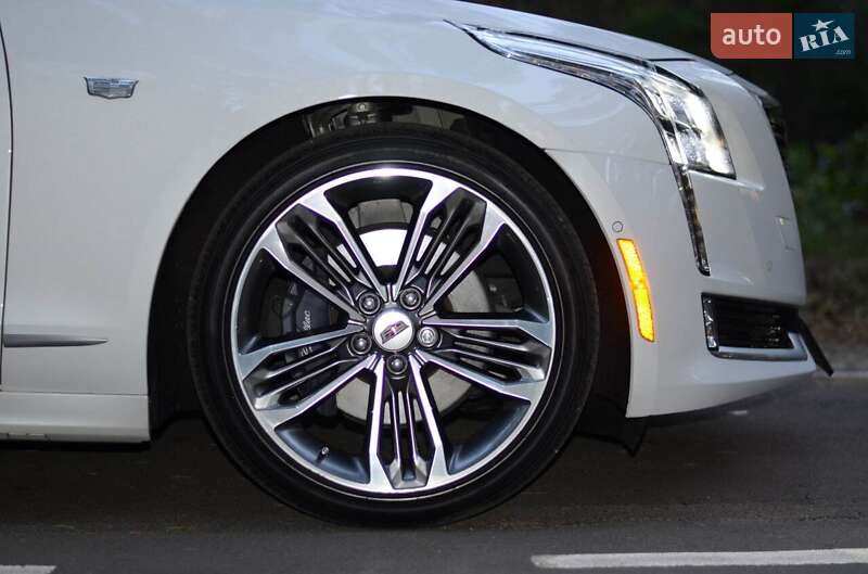 Седан Cadillac CT6 2018 в Полтаві