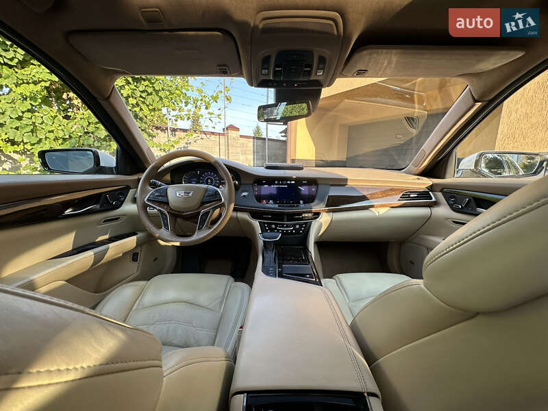 Седан Cadillac CT6 2016 в Буську