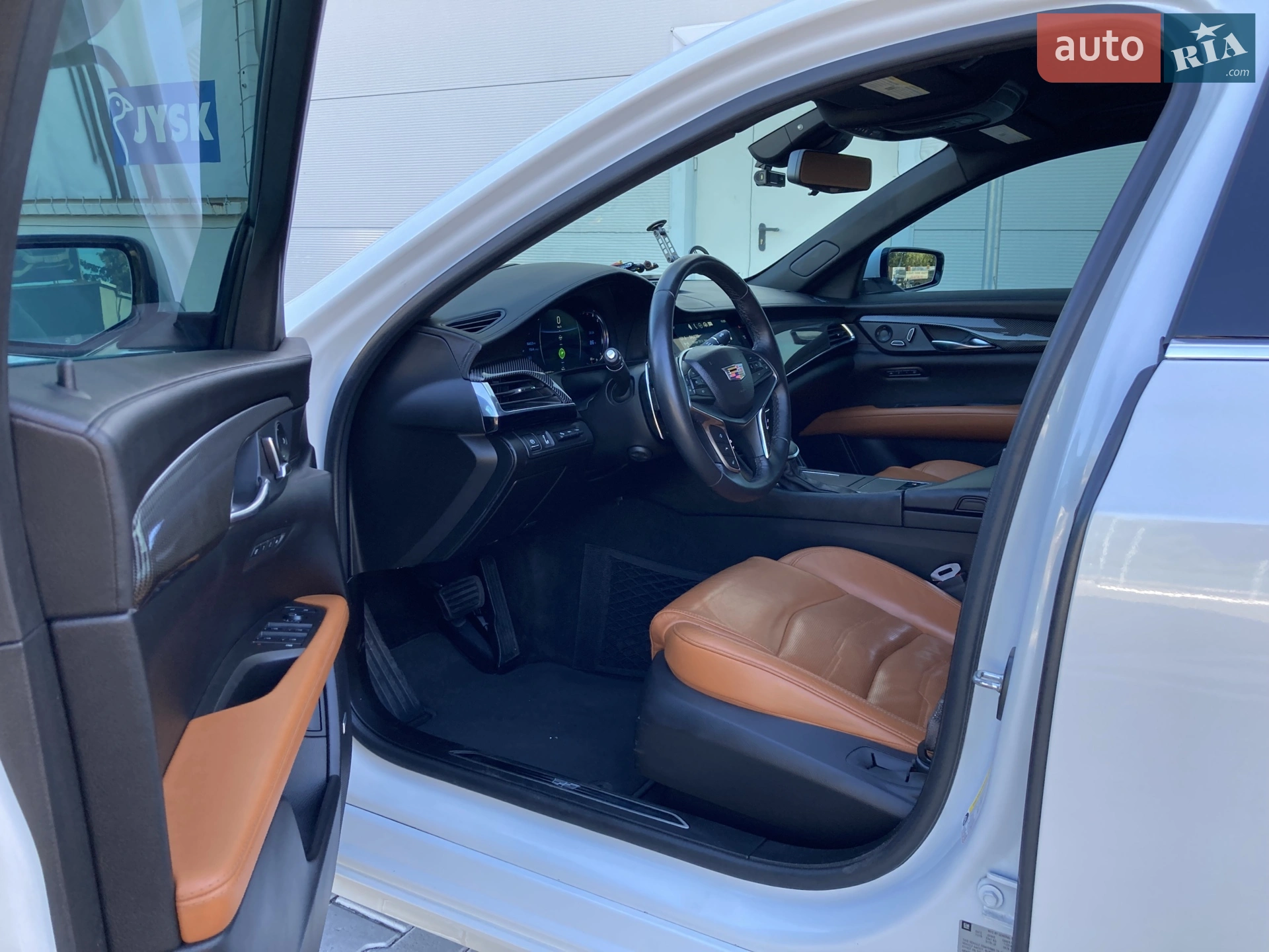 Cadillac CT6 2016 VIN 1G6KG5R64GU126859 фото оголошення 8 з 20
