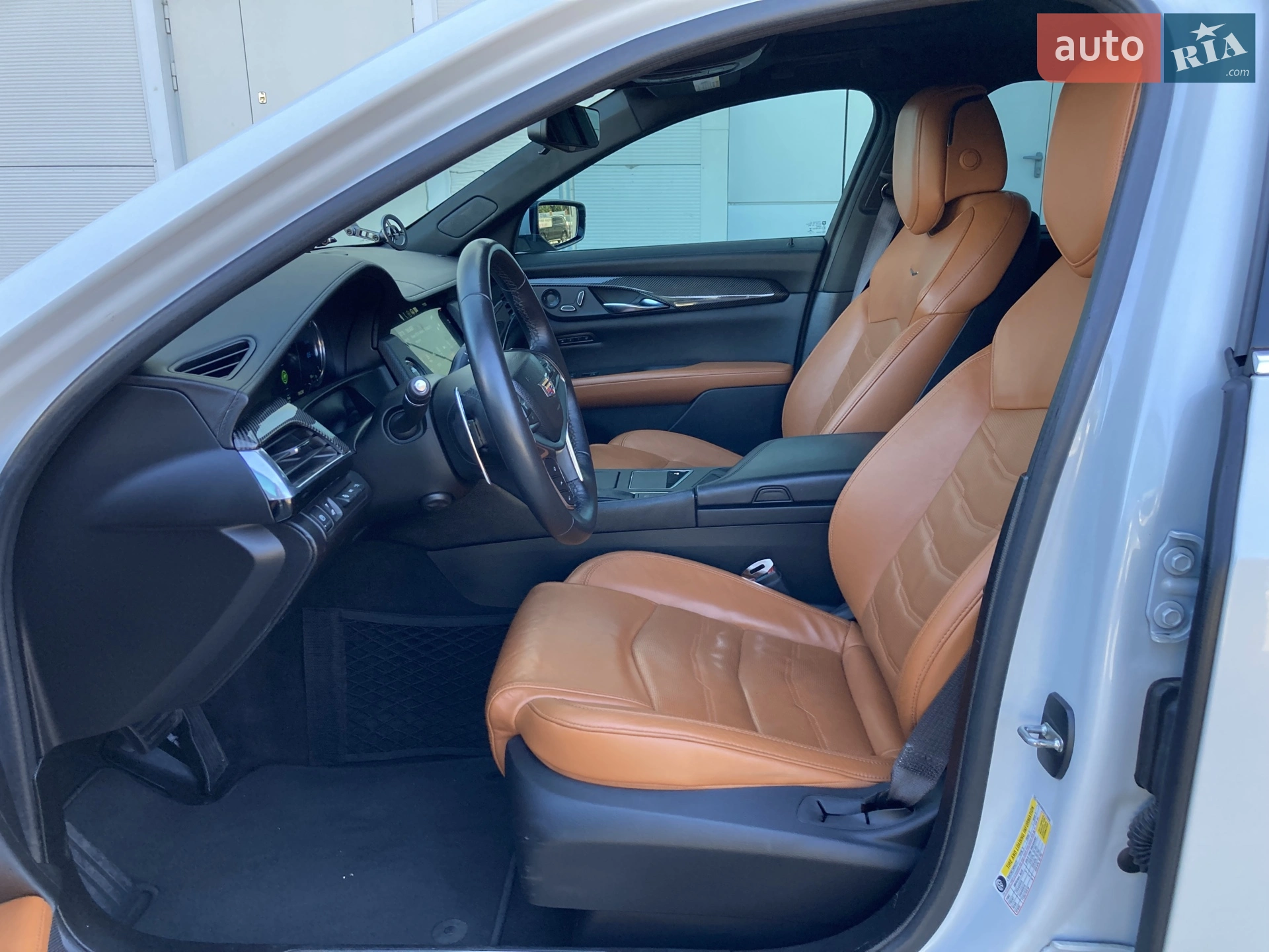 Cadillac CT6 2016 VIN 1G6KG5R64GU126859 фото оголошення 7 з 20