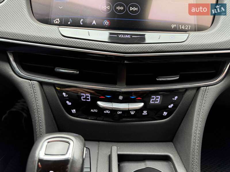 Седан Cadillac CT6 2019 в Львове