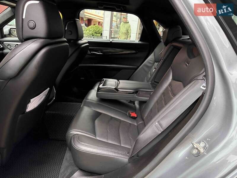 Седан Cadillac CT6 2019 в Львове