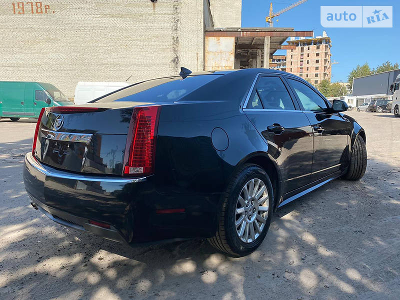 Седан Cadillac CTS 2012 в Львове