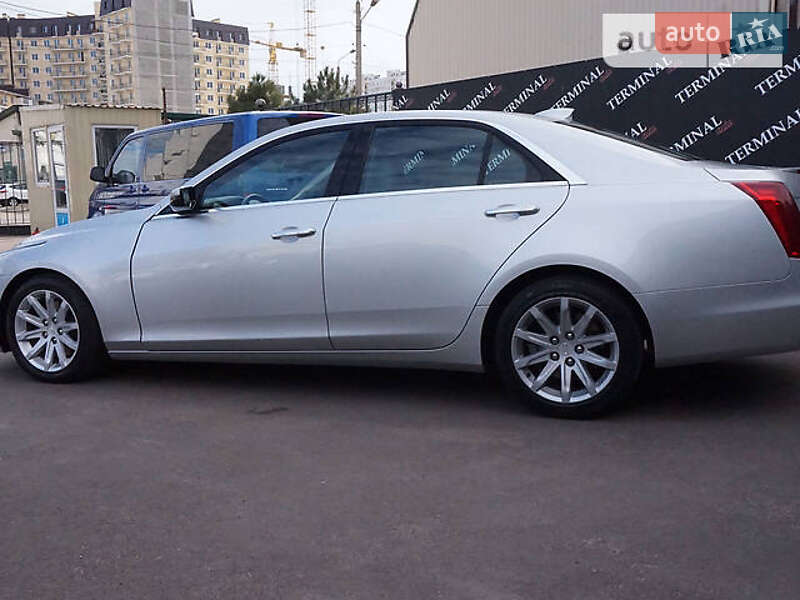 Седан Cadillac CTS 2014 в Чернівцях