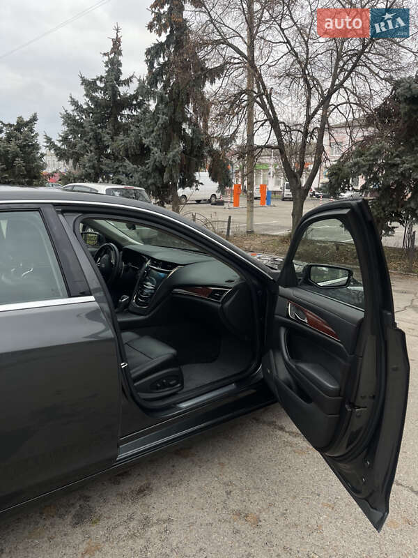 Седан Cadillac CTS 2014 в Новомосковске