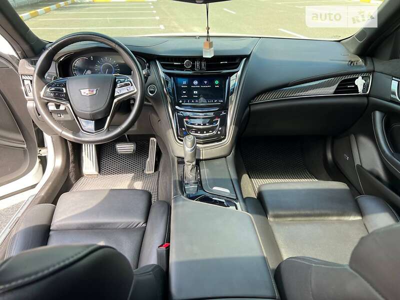 Седан Cadillac CTS 2017 в Святопетрівське