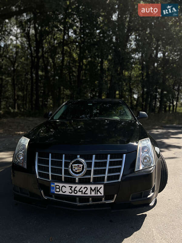 Седан Cadillac CTS 2012 в Львове