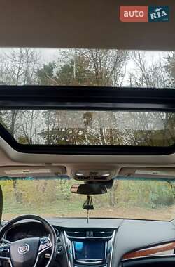 Седан Cadillac CTS 2014 в Львові