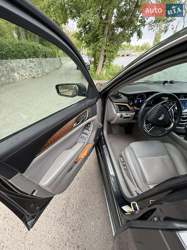 Седан Cadillac CTS 2013 в Кропивницком