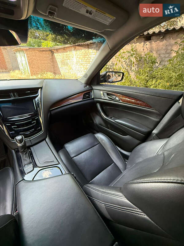 Седан Cadillac CTS 2014 в Кривом Роге