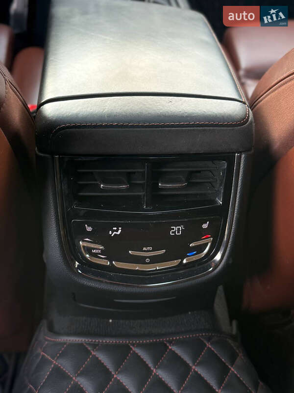 Седан Cadillac CTS 2013 в Киеве