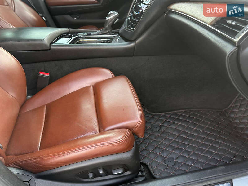 Седан Cadillac CTS 2013 в Киеве