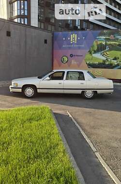 Седан Cadillac DE Ville 1995 в Києві