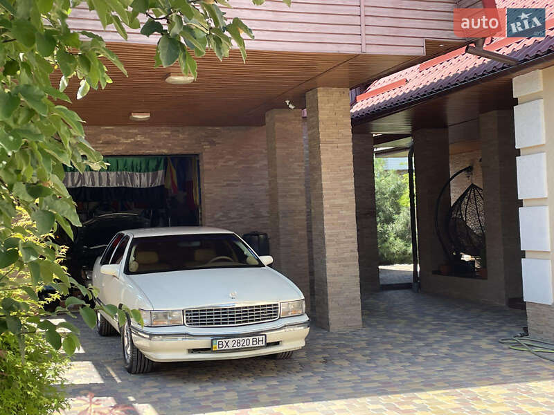 Седан Cadillac DE Ville 1996 в Каменец-Подольском