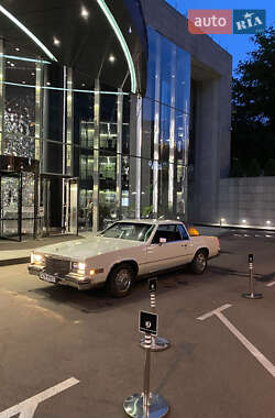 Купе Cadillac Eldorado 1983 в Києві