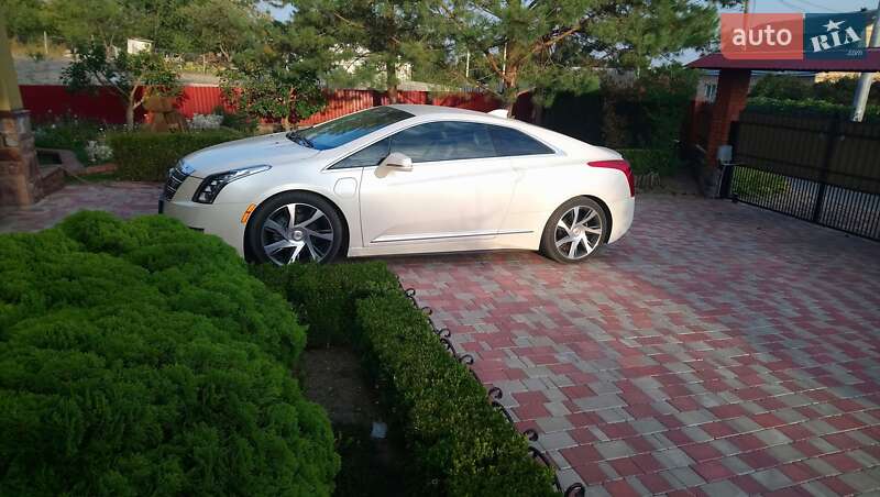 Купе Cadillac ELR 2014 в 