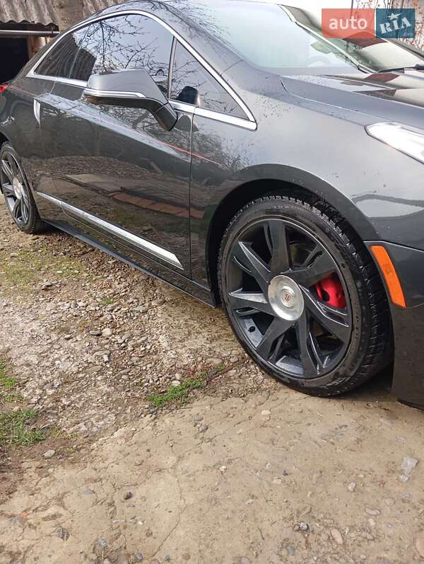Купе Cadillac ELR 2013 в Ивано-Франковске