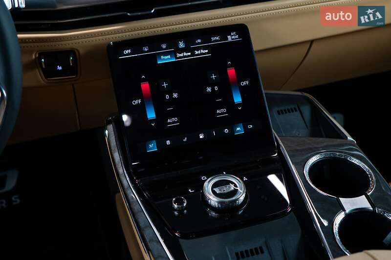 Внедорожник / Кроссовер Cadillac Escalade IQ 2025 в Киеве