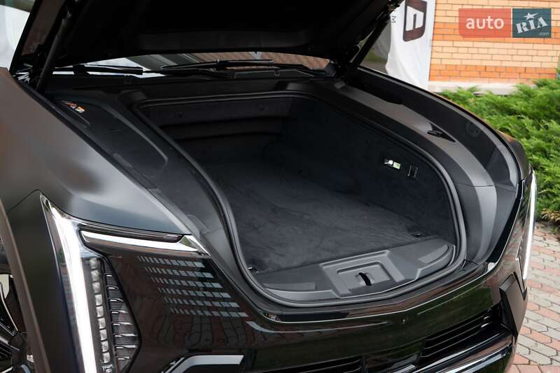 Внедорожник / Кроссовер Cadillac Escalade IQ 2025 в Киеве