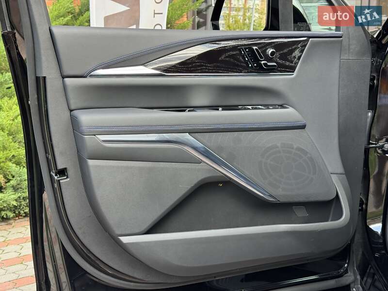 Внедорожник / Кроссовер Cadillac Escalade IQ 2025 в Киеве