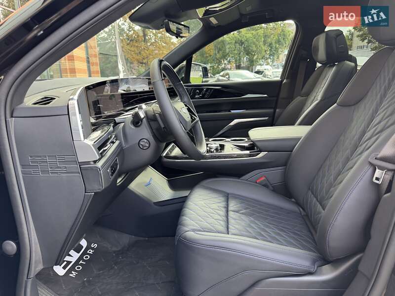Внедорожник / Кроссовер Cadillac Escalade IQ 2025 в Киеве