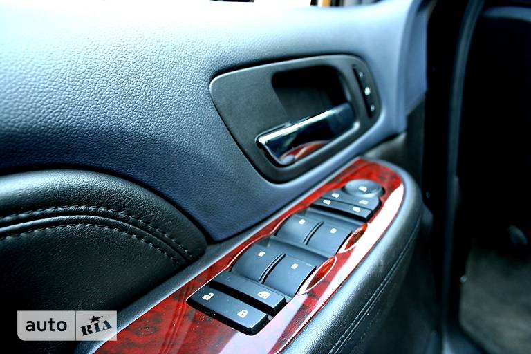 Внедорожник / Кроссовер Cadillac Escalade 2008 в Киеве