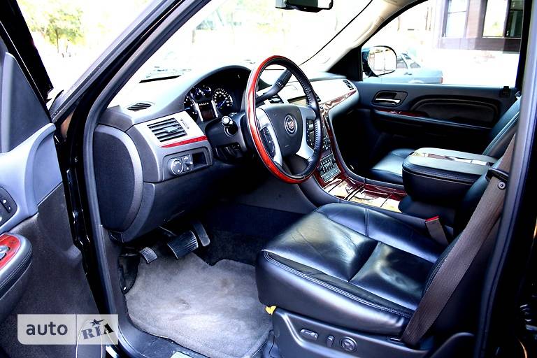 Внедорожник / Кроссовер Cadillac Escalade 2008 в Киеве