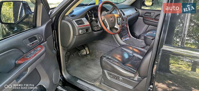 Внедорожник / Кроссовер Cadillac Escalade 2006 в Житомире