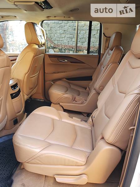 Внедорожник / Кроссовер Cadillac Escalade 2015 в Киеве