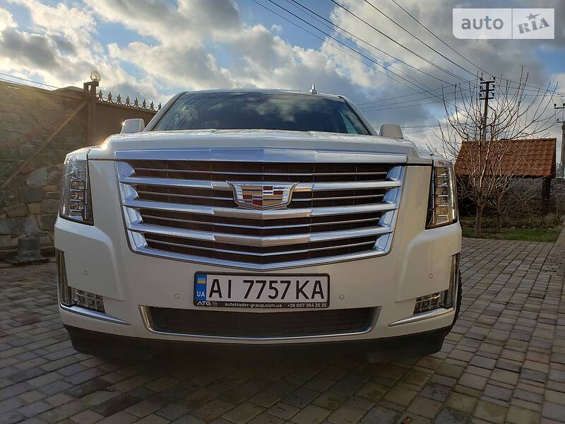 Внедорожник / Кроссовер Cadillac Escalade 2015 в Киеве