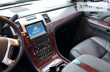 Внедорожник / Кроссовер Cadillac Escalade 2007 в Киеве