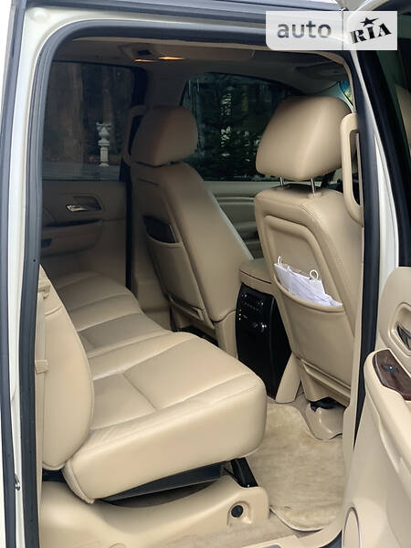 Пикап Cadillac Escalade 2012 в Ивано-Франковске