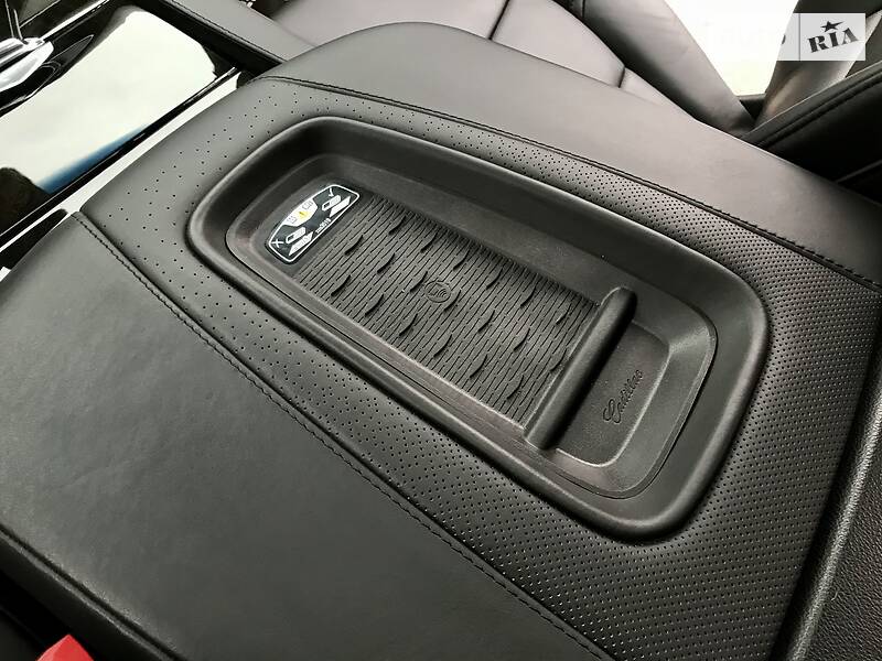 Внедорожник / Кроссовер Cadillac Escalade 2015 в Киеве