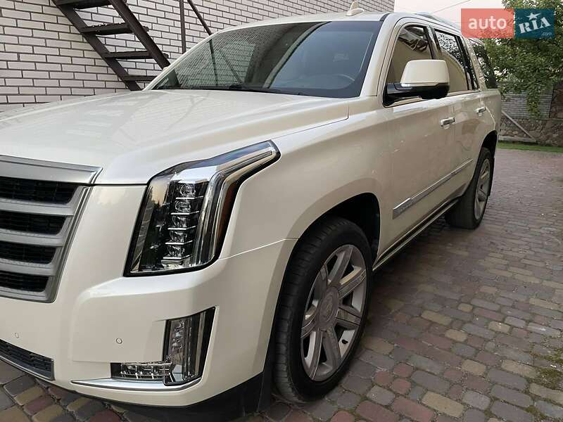 Внедорожник / Кроссовер Cadillac Escalade 2015 в Киеве фото 4 Внедорожник / Кроссовер Cadillac Escalade 2015 в Киеве