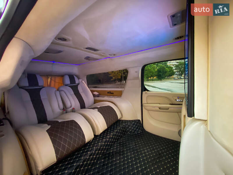 Внедорожник / Кроссовер Cadillac Escalade 2007 в Киеве