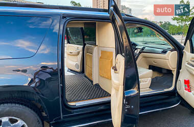 Внедорожник / Кроссовер Cadillac Escalade 2007 в Киеве
