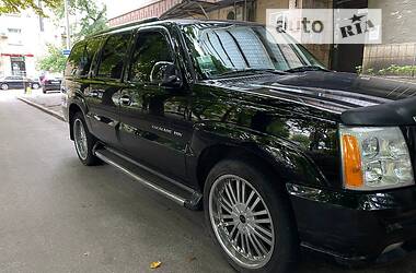 Внедорожник / Кроссовер Cadillac Escalade 2003 в 