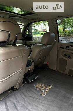 Внедорожник / Кроссовер Cadillac Escalade 2003 в 