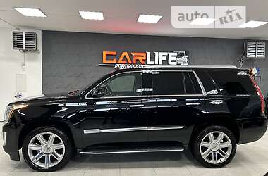 Внедорожник / Кроссовер Cadillac Escalade 2014 в Тернополе