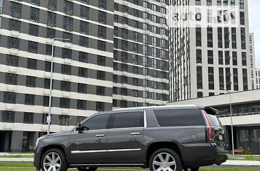 Внедорожник / Кроссовер Cadillac Escalade 2016 в 