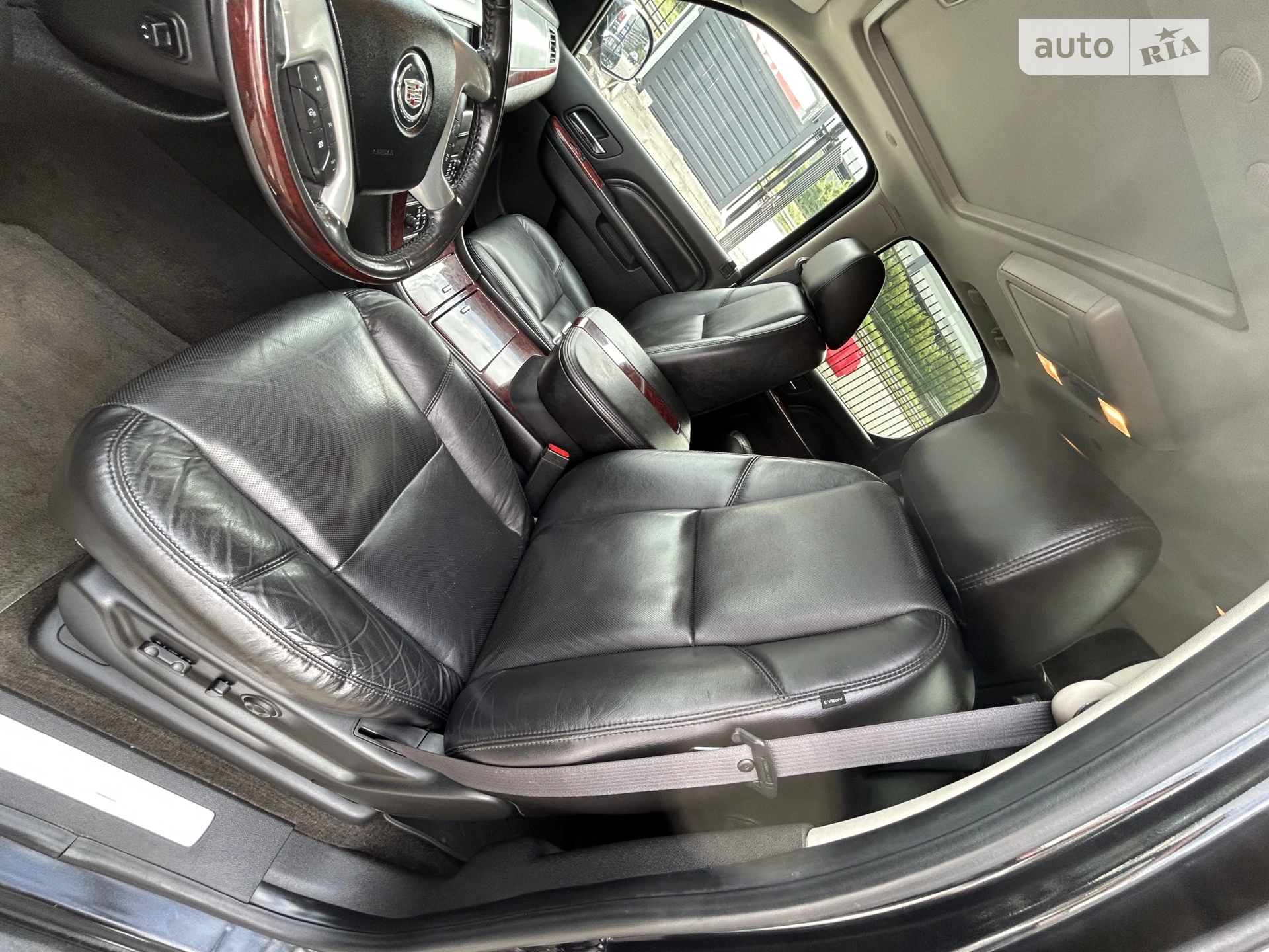2011 Cadillac Escalade - мініатюра 19